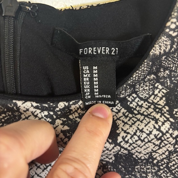 Forever 21 Black Floral Sheath Dress - Picture 4 of 8